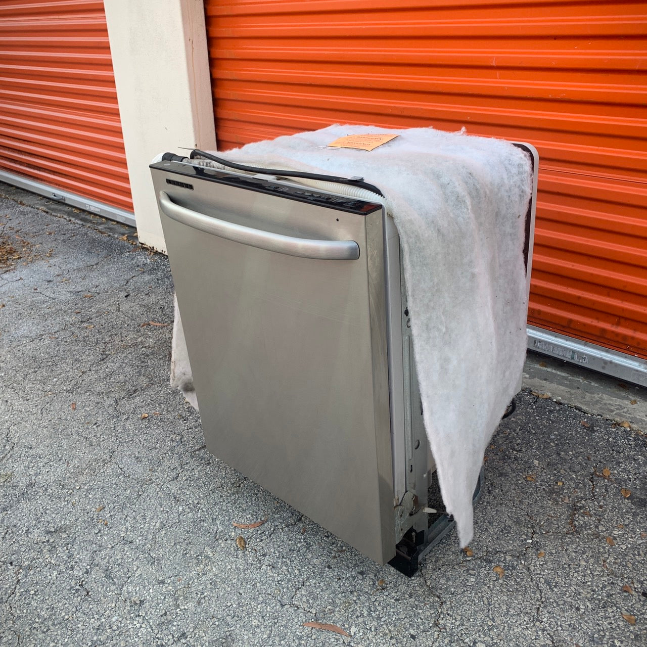 GE Stainless Steel Dishwasher GE Stainless Steel Dishwasher